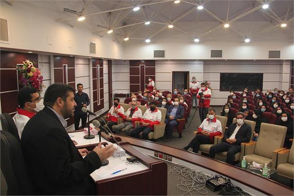 صمیمانه رئیس جمعیت هلال احمر با کارکنان سازمان تدارکات پزشکی