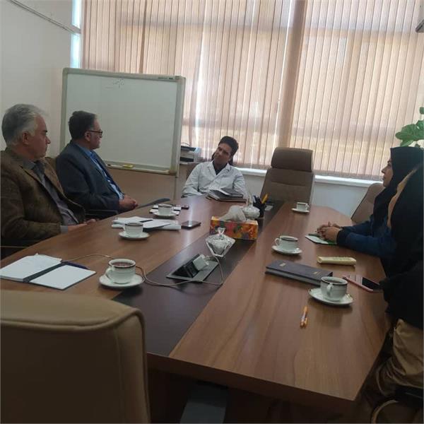 بازدید دکتر زینلی از تولید دارو