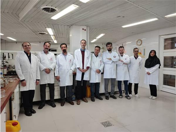 اولین دوره آموزش عصاره گیری